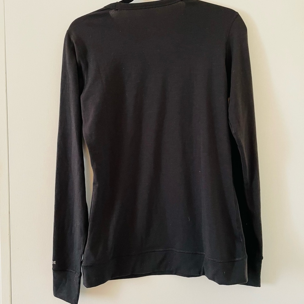 Burton warm long sleep with thumb holes small - Picture 5 of 5